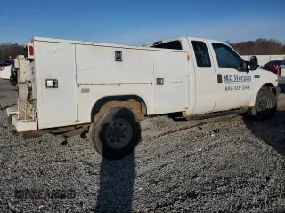 2000 Ford F-250 with VIN 1FDNX20L5YEC28707, listed as a Copart auction lot 83898604 with 251,702 mi miles and Salvage title. Bid and sale history available at DreamBid. Image 3.