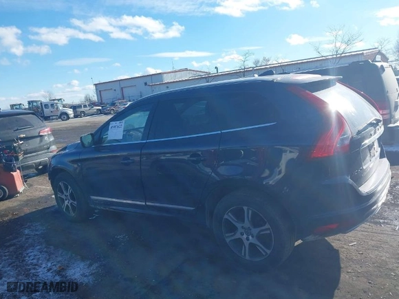 2015 Volvo XC60 T6 Platinum with VIN YV4902RM1F2648904, listed as a IAAI auction lot 40987622 with 80,745 mi miles. Bid and sale history available at carsss.com. Image 15.