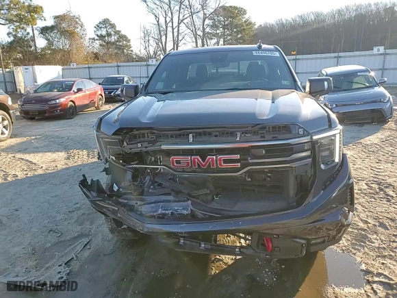 2024 GMC Sierra 1500 AT4 with VIN 1GTUUEE88RZ180208, listed as a Copart auction lot 88406705 with 27,533 mi miles and Salvage Title. Bid and sale history available at carsss.com. Image 11.