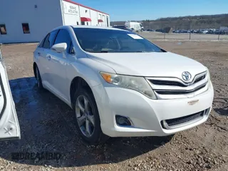 2013 Toyota Venza LE with VIN 4T3ZK3BB3DU062723, listed as a IAAI auction lot 41350689 with 164,070 mi miles. Bid and sale history available at carsss.com. Image 1.