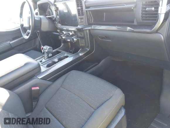 2022 Ford F-150 XL with VIN 1FTFW1E88NFA04136, listed as a IAAI auction lot 41483233 with 51,786 mi miles. Bid and sale history available at carsss.com. Image 5.