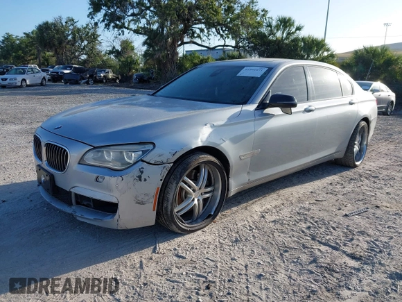 2013 BMW 7 Series 750Li xDrive with VIN WBAYF8C52DD140831, listed as a IAAI auction lot 41941071 with 207,251 mi miles. Bid and sale history available at carsss.com. Image 2.