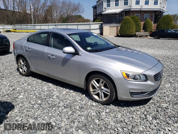 2014 Volvo S60 T5 z VIN YV1612FS1E1280860, wystawiony jako Copart lot #54199565 z przebiegiem 173 681 mil mil oraz Czysty tytuł • Clean title. Historia ofert i sprzedaży dostępna na DreamBid. Obrazek 4.