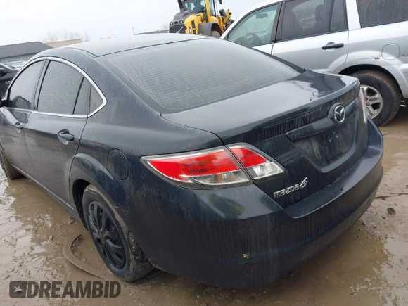 2013 Mazda 6 i Sport with VIN 1YVHZ8BH3D5M16802, listed as a IAAI auction lot 41668897 with 102,082 mi miles. Bid and sale history available at carsss.com. Image 3.