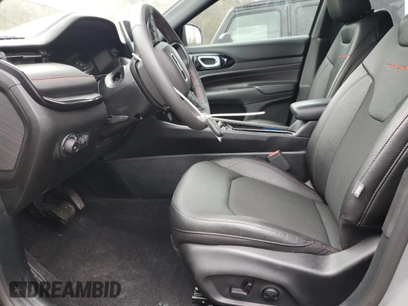 2024 Jeep Compass Trailhawk с VIN 3C4NJDDNXRT590322, выставлен на аукционе Copart как лот 53603855 с пробегом 13 232 миль миль и Списание • Salvage title. История ставок и продаж доступна на DreamBid. Изображение 7.