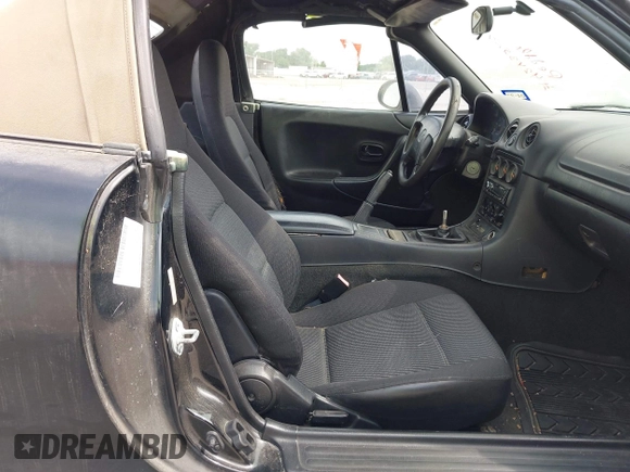 1999 Mazda MX-5 Miata with VIN JM1NB353XX0126008, listed as a IAAI auction lot 42435673 with 194,313 mi miles and . Bid and sale history available at DreamBid. Image 8.