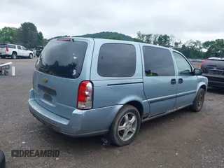 2007 Chevrolet Uplander LS Fleet z VIN 1GNDV23W37D138821, wystawiony jako IAAI lot #42522372 z przebiegiem 238 391 mil mil oraz . Historia ofert i sprzedaży dostępna na DreamBid. Obrazek 4.