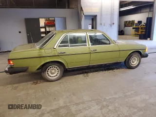 1980 Mercedes-Benz 300 с VIN 12313012180013, выставлен на аукционе Copart как лот 75965224 с пробегом 132 241 миль миль и Чистый • Clean title. История ставок и продаж доступна на DreamBid. Изображение 3.