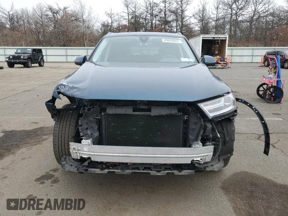 2019 Audi Q7 Premium z VIN WA1AHAF78KD034877, wystawiony jako Copart lot #49849665 z przebiegiem 43 663 mil mil oraz Szkoda całkowita • Salvage title. Historia ofert i sprzedaży dostępna na DreamBid. Obrazek 5.