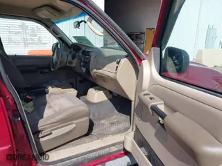 2005 Ford Explorer Sport Trac XLS with VIN 1FMZU67K75UA58849, listed as a IAAI auction lot 41896548 with 195,034 mi miles. Bid and sale history available at carsss.com. Image 5.