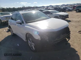 2019 Audi Q3 Premium with VIN WA1AECF3XK1079418, listed as a Copart auction lot 38725843 with 95,597 mi miles. Bid and sale history available at carsss.com. Image 4.