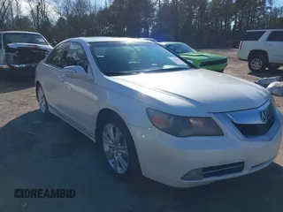 2010 Acura RL Technology with VIN JH4KB2F62AC000297, listed as a IAAI auction lot 41318318 with 203,921 mi miles and . Bid and sale history available at DreamBid. Image 1.