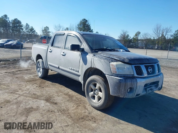 2006 Nissan Titan LE z VIN 1N6AA07B46N530408, wystawiony jako IAAI lot #41381403 z przebiegiem 259 376 mil mil oraz . Historia ofert i sprzedaży dostępna na DreamBid. Obrazek 1.