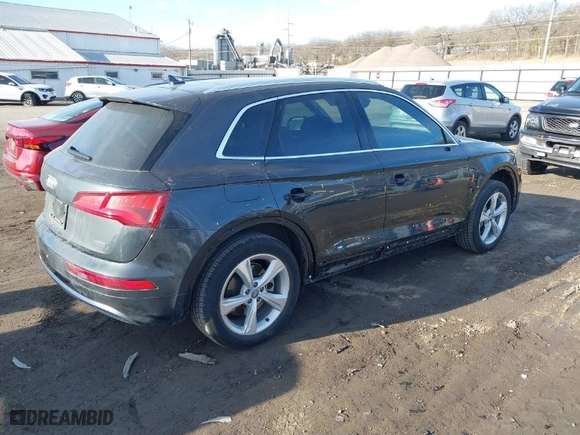 2020 Audi Q5 Premium with VIN WA1ANAFY6L2083087, listed as a IAAI auction lot 41699298 with 36,903 mi miles. Bid and sale history available at carsss.com. Image 4.