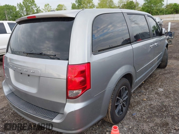 2016 Dodge Grand Caravan SXT with VIN 2C4RDGCG0GR102699, listed as a IAAI auction lot 42221564 with 229,250 mi miles and . Bid and sale history available at DreamBid. Image 4.