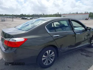2014 Honda Accord LX z VIN 1HGCR2F39EA201009, wystawiony jako IAAI lot #41952012 z przebiegiem 104 403 mil mil oraz . Historia ofert i sprzedaży dostępna na DreamBid. Obrazek 6.