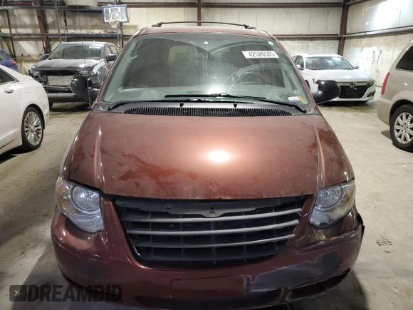 2007 Chrysler Town & Country Touring with VIN 2A4GP54LX7R221370, listed as a Copart auction lot 42526585 with 217,368 mi miles and Salvage Title. Bid and sale history available at DreamBid. Image 5.