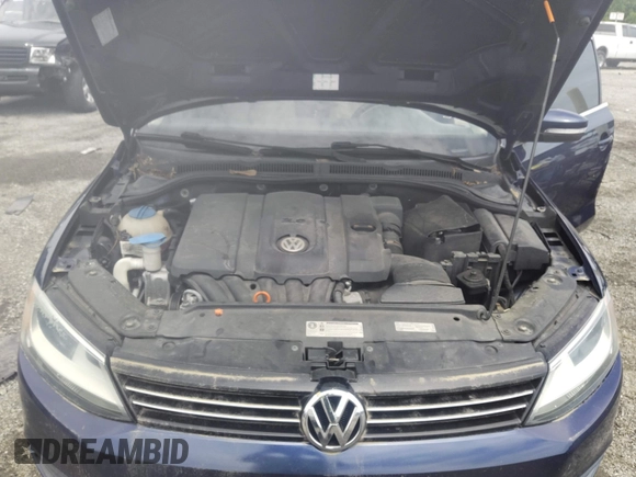 2013 Volkswagen Jetta SE with VIN 3VWDP7AJ5DM356022, listed as a IAAI auction lot 42777153 with 174,033 mi miles and . Bid and sale history available at DreamBid. Image 10.