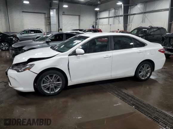 2015 Toyota Camry XLE with VIN 4T1BF1FK5FU049214, listed as a Copart auction lot 48486335 with 121,550 mi miles and Salvage Title. Bid and sale history available at carsss.com. Image 1.