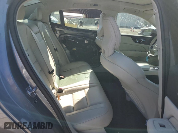 2021 Volvo S60 Momentum with VIN 7JR102FZ8MG112999, listed as a Copart auction lot 49596194 with 58,924 mi miles. Bid and sale history available at carsss.com. Image 10.