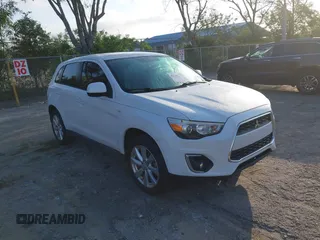 2014 Mitsubishi Outlander ES z VIN 4A4AP3AU2EE029585, wystawiony jako IAAI lot #42305373 z przebiegiem 84 746 mil mil oraz . Historia ofert i sprzedaży dostępna na DreamBid. Obrazek 1.