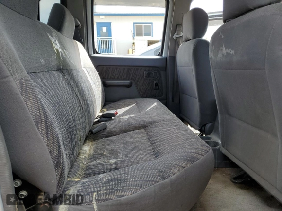 2000 Nissan Frontier XE with VIN 1N6ED27T8YC367452, listed as a Copart auction lot 55866345 with 242,945 mi miles and Salvage title. Bid and sale history available at DreamBid. Image 10.