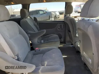2005 Toyota Sienna LE with VIN 5TDBA23C15S048442, listed as a Copart auction lot 42983965 with 189,048 mi miles and Salvage Title. Bid and sale history available at carsss.com. Image 11.