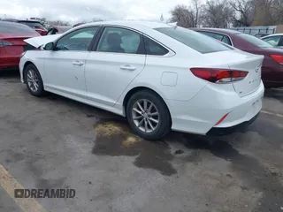 2018 Hyundai Sonata SE z VIN 5NPE24AFXJH698843, wystawiony jako IAAI lot #41851524 z przebiegiem 100 811 mil mil oraz . Historia ofert i sprzedaży dostępna na DreamBid. Obrazek 3.