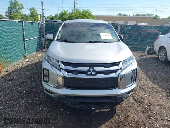 2021 Mitsubishi Outlander ES z VIN JA4ARUAU7MU017700, wystawiony jako IAAI lot #42320238 z przebiegiem 120 999 mil mil oraz . Historia ofert i sprzedaży dostępna na DreamBid. Obrazek 12.