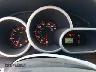 2009 Pontiac Vibe GT with VIN 5Y2SR67069Z431300, listed as a Copart auction lot 75325804 with 318,306 mi miles and Clean Title. Bid and sale history available at carsss.com. Image 9.