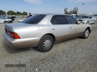 1995 Lexus LS 400 z VIN JT8UF22E3S0009474, wystawiony jako Copart lot #56906185 z przebiegiem 225 087 mil mil oraz Tytuł czysty. Historia ofert i sprzedaży dostępna na DreamBid. Obrazek 3.