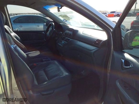 2007 Honda Odyssey EX-L with VIN 5FNRL387X7B105660, listed as a IAAI auction lot 41829613 with 200880 miles. Bid and sale history available at carsss.com. Image 5.
