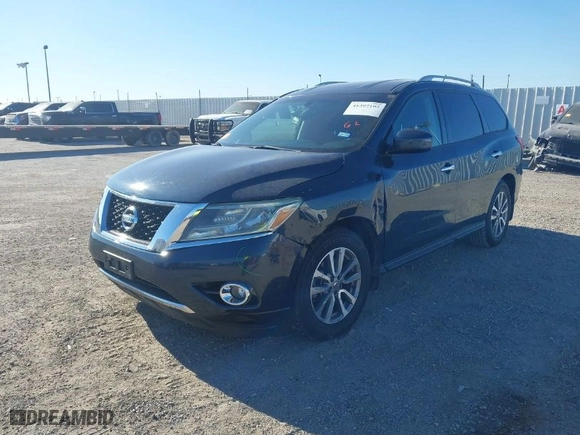 2015 Nissan Pathfinder Platinum with VIN 5N1AR2MN2FC658434, listed as a IAAI auction lot 41397102 with 162,500 mi miles. Bid and sale history available at carsss.com. Image 2.