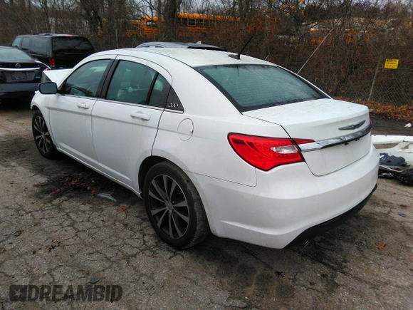 2013 Chrysler 200 Touring with VIN 1C3CCBBG0DN738176, listed as a IAAI auction lot 35724665 with 104,509 mi miles. Bid and sale history available at carsss.com. Image 3.