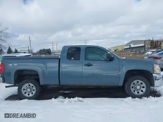 2013 Chevrolet Silverado 1500 Work Truck with VIN 1GCRKPEA8DZ364941, listed as a IAAI auction lot 41574981 with 168,516 mi miles. Bid and sale history available at carsss.com. Image 13.