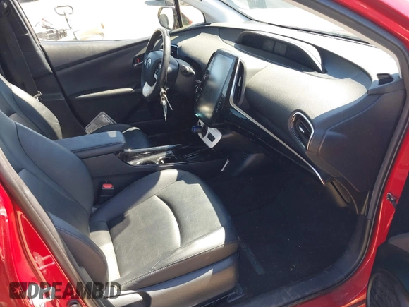 2017 Toyota Prius Plus with VIN JTDKARFP2H3045871, listed as a IAAI auction lot 39010761 with 91,544 mi miles and . Bid and sale history available at DreamBid. Image 5.