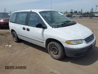 1999 Plymouth Voyager z VIN 2P4FP25BXXR367026, wystawiony jako IAAI lot #42111300 z przebiegiem 113 655 mil mil oraz . Historia ofert i sprzedaży dostępna na DreamBid. Obrazek 1.