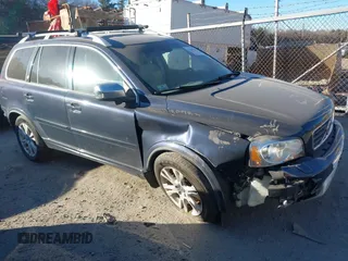 2013 Volvo XC90 Premier Plus with VIN YV4952CZ6D1654061, listed as a IAAI auction lot 41281282 with 170,374 mi miles. Bid and sale history available at carsss.com. Image 13.