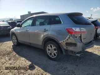2011 Mazda CX-9 Sport z VIN JM3TB2BV8B0317966, wystawiony jako Copart lot #53563205 z przebiegiem 152 805 mil mil oraz Szkoda całkowita • Salvage title. Historia ofert i sprzedaży dostępna na DreamBid. Obrazek 2.