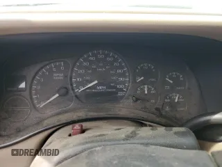 2002 GMC Yukon SLE z VIN 1GKEC13V62R189525, wystawiony jako Copart lot #55197575 z przebiegiem Nie podano mil oraz Szkoda całkowita • Salvage title. Historia ofert i sprzedaży dostępna na DreamBid. Obrazek 9.