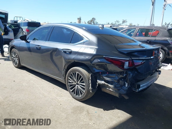 2024 Lexus ES with VIN 58ADA1C17RU044211, listed as a IAAI auction lot 41824731 with 36,048 mi miles. Bid and sale history available at carsss.com. Image 3.