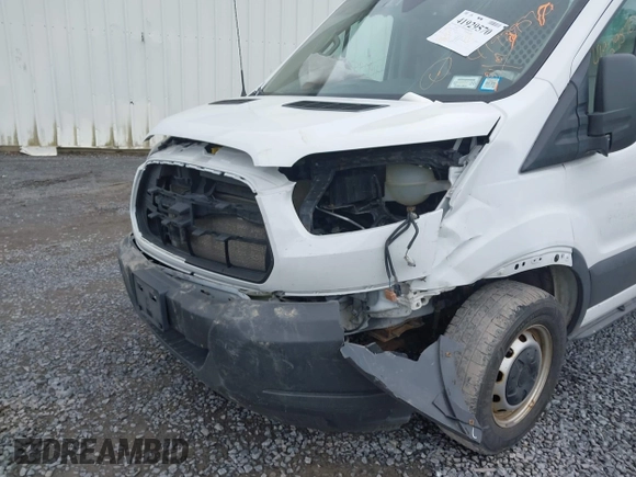 2017 Ford Transit z VIN 1FTBW2XM7HKA19849, wystawiony jako IAAI lot #41929570 z przebiegiem 163 907 mil mil oraz . Historia ofert i sprzedaży dostępna na DreamBid. Obrazek 6.
