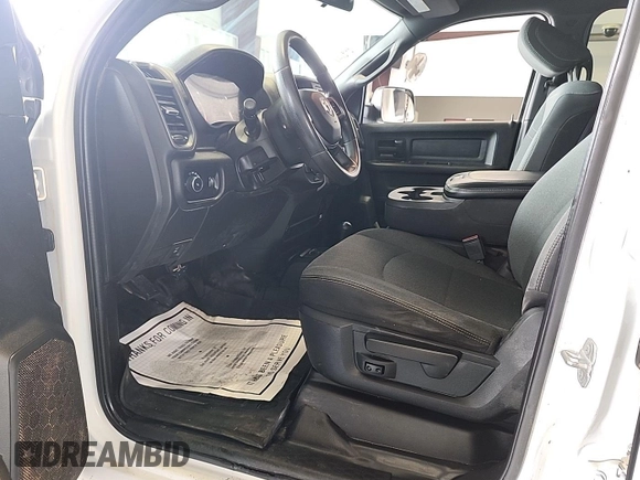 2022 Ram 2500 Tradesman with VIN 3C6UR5CJ5NG320823, listed as a IAAI auction lot 42255418 with 100,318 mi miles and . Bid and sale history available at DreamBid. Image 1.