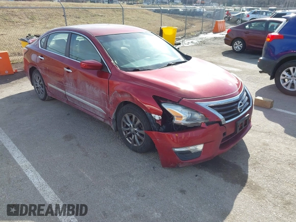 2015 Nissan Altima 2.5 SV with VIN 1N4AL3AP8FC470251, listed as a IAAI auction lot 41504848 with 182,901 mi miles. Bid and sale history available at carsss.com. Image 1.