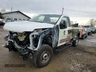 2023 Ford F-250 XL z VIN 1FTBF2BA5PED41058, wystawiony jako Copart lot #46991375 z przebiegiem 7077 mil mil oraz Szkody całkowita. Historia ofert i sprzedaży dostępna na DreamBid. Obrazek 1.