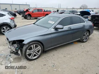 2019 Mercedes-Benz C 300 z VIN 55SWF8DB7KU286872, wystawiony jako Copart lot #44415105 z przebiegiem 109 217 mil mil oraz Szkody całkowita. Historia ofert i sprzedaży dostępna na DreamBid. Obrazek 1.