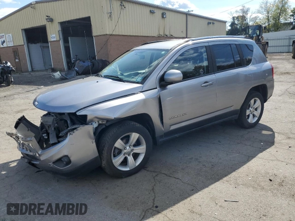 2015 Jeep Compass Latitude with VIN 1C4NJCEB5FD120196, listed as a Copart auction lot 75177614 with 28,889 mi miles and Salvage Title. Bid and sale history available at carsss.com. Image 1.