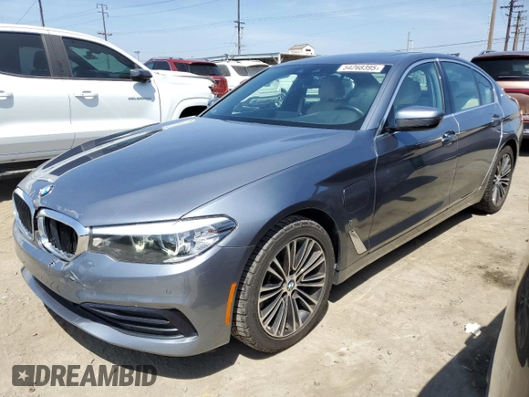 2019 BMW 5 Series 530e iPerformance with VIN WBAJA9C50KB399218, listed as a Copart auction lot 54268395 with 76,187 mi miles and Salvage Title. Bid and sale history available at carsss.com. Image 1.