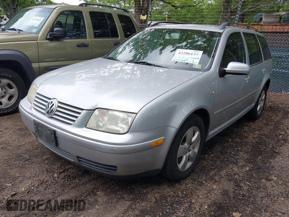 2004 Volkswagen Jetta GLS with VIN WVWSR61JX4W143002, listed as a IAAI auction lot 42206137 with 270,480 mi miles and . Bid and sale history available at DreamBid. Image 2.