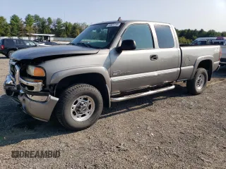 2006 GMC Sierra 2500HD SLT z VIN 1GTHK29D16E191700, wystawiony jako Copart lot #70921114 z przebiegiem 159 068 mil mil oraz Szkoda całkowita • Salvage title. Historia ofert i sprzedaży dostępna na DreamBid. Obrazek 1.